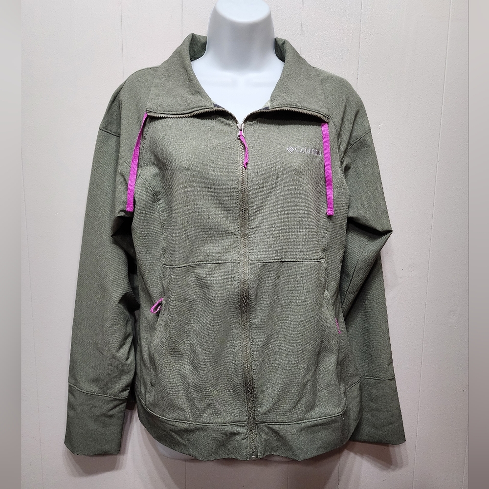 Columbia Jacket Medium Women’s  Zip Up Hiking Windbreaker Lightweight Green B362